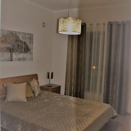 Appartamento Casa Jasmim, Near Airport, 6km Beach *